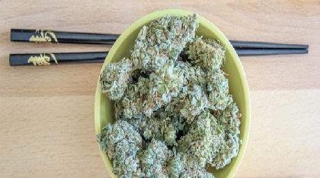do when high marijuana