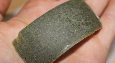 2020-08-20-Hashgrinder-ZenPen-Dry-Sift-hasj-wordt-gemaakt-door-kief-te-persen-en-te-verhitten
