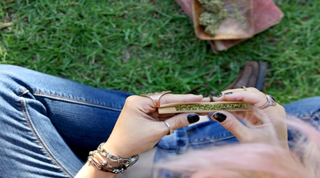 Joint smoking etiquettes